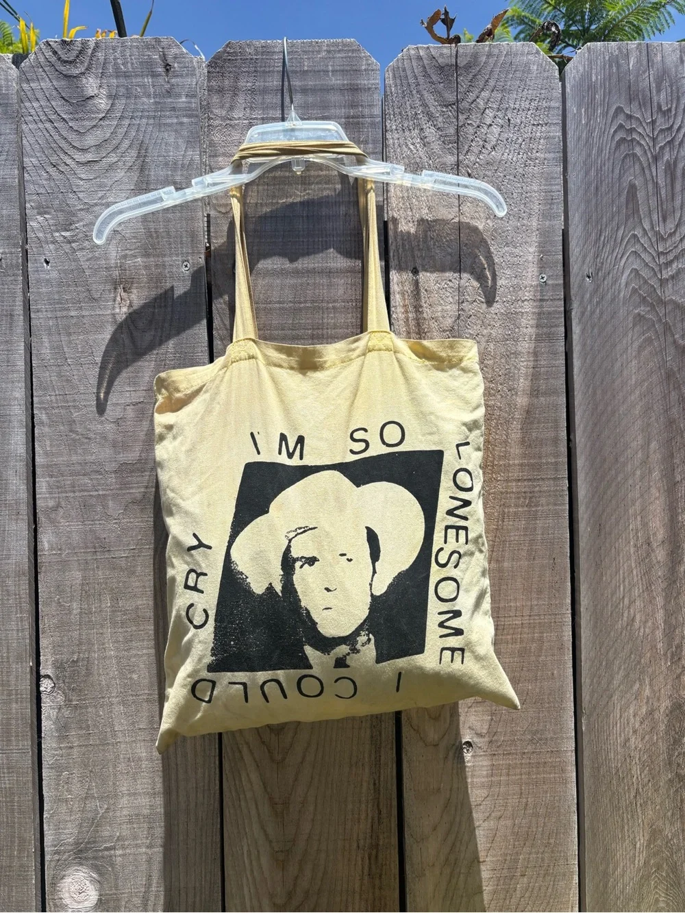 Tote bag